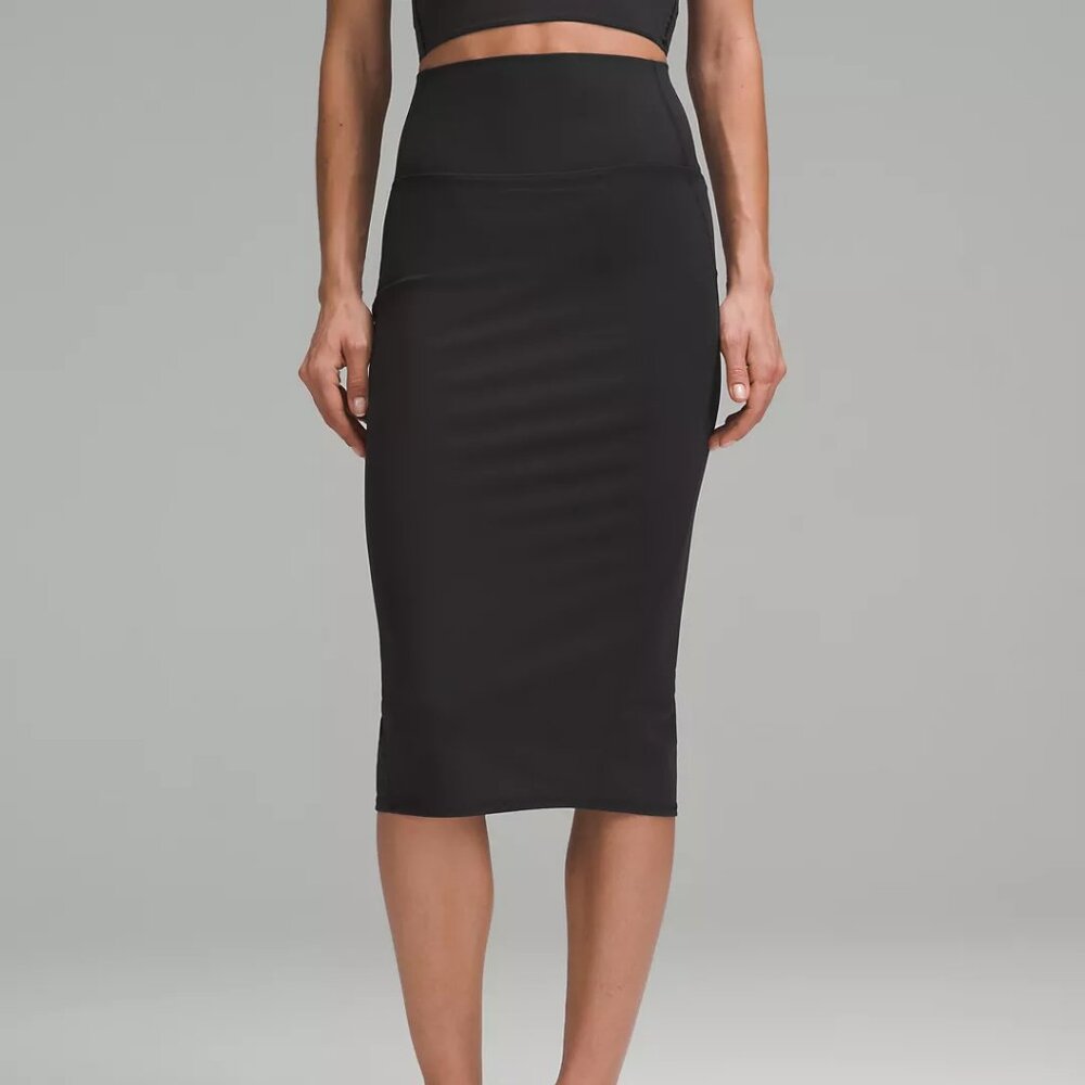 Lululemon Black Nulu Slim-Fit Hi-Rise Skirt 8
